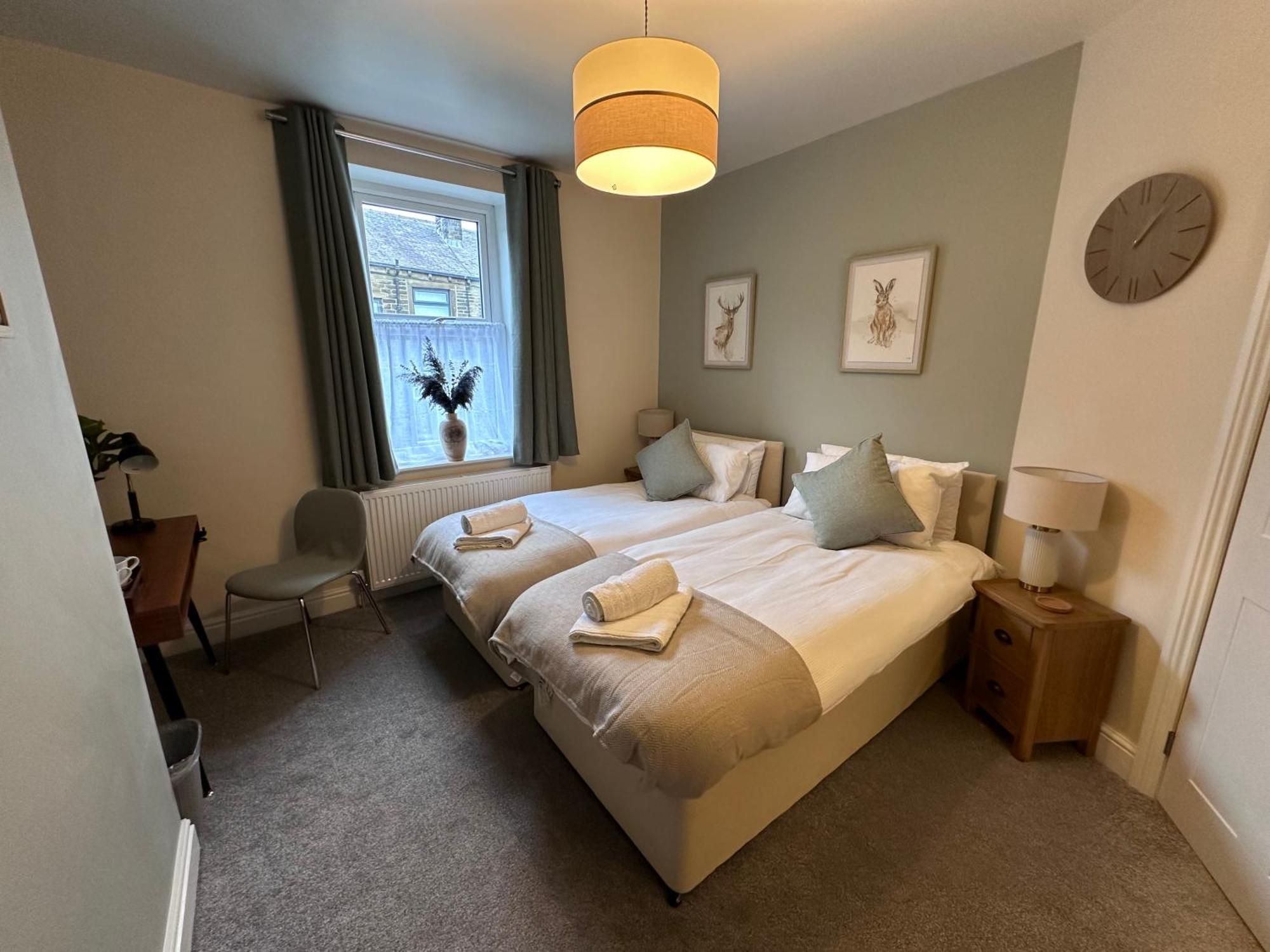 Prince St Cottage - Haworth - Sleeps 4 エクステリア 写真